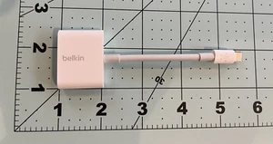 Adaptateur Rockstar de charge audio Belkin 3,5 mm d'occasion pour iPhone certifié MFi - Photo 1 sur 4