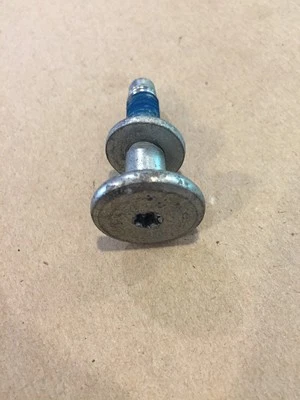 ✔️2006 Pontiac G6 GM OEM Lock Hardware Rear Door Lower Striker 11609741  B9 - Image 1 of 4