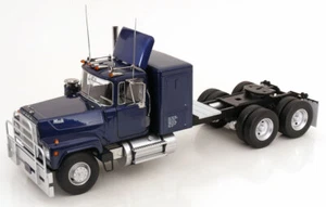 1:18 Road Kings Mack RL 700L 1974 bluemetallic - Picture 1 of 8