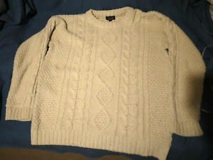 Super cute vintage oversized Cream chunky cable knit jumper UK10/12