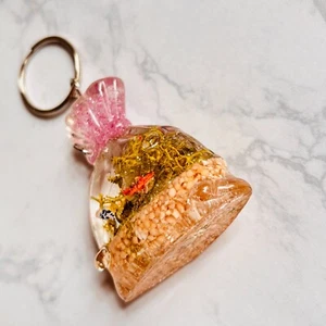 【Handmade】 Goldfish Resin Keychain – Cute Accessory, Unique Gift, Handmade Resin - Picture 1 of 8