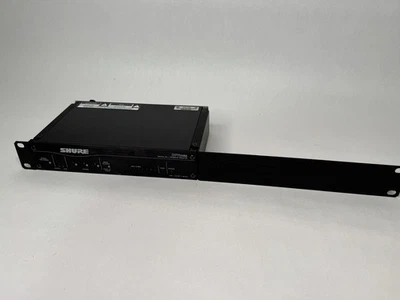 Shure DFR11EQ Digital EQ + Feedback Reducer (DFR11EQ5) Rack Mountable - Image 1 of 4