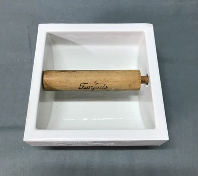 Винтажный белый керамический держатель для туалетной бумаги FAIRFACTS NY плитка с креплением старый 1128-25B - Изображение 1 из 4