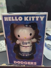 Los Angeles LA Dodgers 2023 Hello Kitty Light Up Bow Bobblehead 8/3/23 SGA