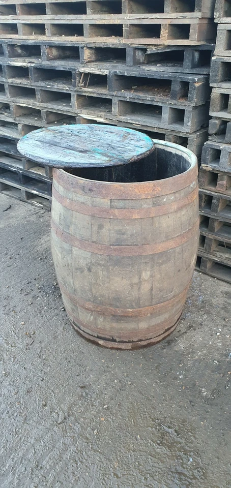 LID REMOVED LARGE WIDE WHISKEY OAK WOODEN BARREL COLD WATER THERAPY PLUNGE POOL - Image 1 of 4