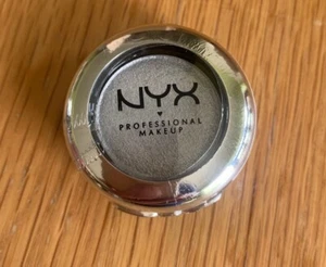 Brand New & Sealed NYX Prismatic Metallic Eye Shadow - TIN - Picture 1 of 2