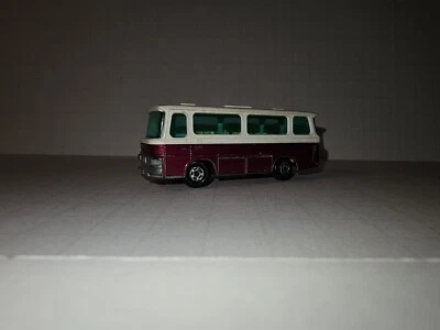 Matchbox Series #12 Serta Coach - Image 1 of 4