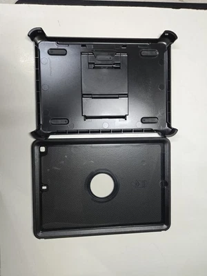 OtterBox Defender 10.2" Protective Case for Apple iPad 7th/8th/9th Gen -... - Image 1 of 4