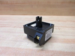 General Electric CR104PLT92 Indicating Light - Picture 1 of 4