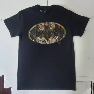 CAMISETA BATMAN DC COMICS HOMBRE REGULAR FIT MANGA CORTA CUELLO REDONDO TALLA M NEGRA - Imagen 1 de 5