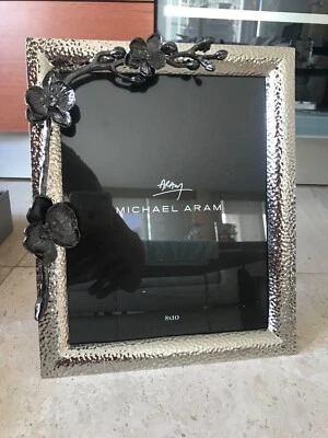 Marco de fotos Michael Aram Blak Orchid plateado, 8" x 10" Foto 1 de 4