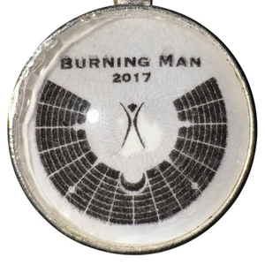 Burning Man 2017 Anhänger Halskette orange Kordel rund silberfarben Festival Geschenk - Bild 1 von 6