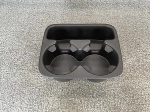 99-02 GMC Chevy Yukon Sierra Tahoe Silverado Center Console Cup Holder OEM - Picture 1 of 5