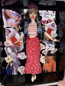 16 Zoll Modepuppe Selena Quintanilla inspiriert Outfit und Dekor Stuhl - Bild 1 von 21