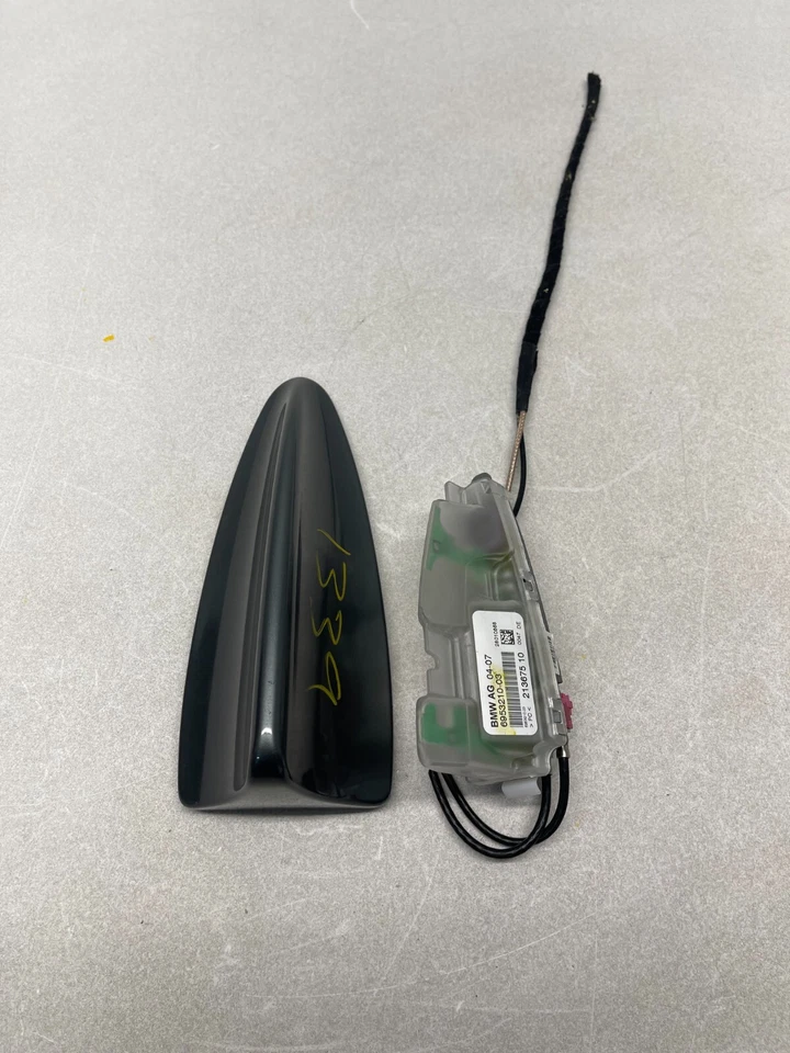 BMW 750LI E66 2006-2008 OEM TECHO SUPERIOR ALETA DE TIBURÓN RADIO ANTENA CUBIERTA EMBELLECEDOR 06-08 Foto 1 de 4