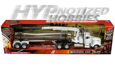 NEW RAY 1:32 KENWORTH W900 LOG HAULER WHITE LONG HAUL TRUCKERS 13743B - Image 1 of 2