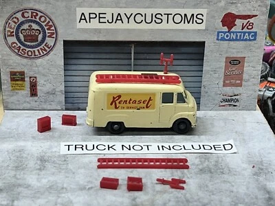 Matchbox Lesney TV Service Van No. 62 (2 TVS,  1 ladder , and 1 antenna) - Image 1 of 4
