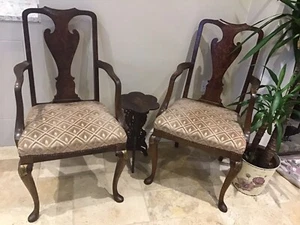 Gorgeous Pair of Antique Mahogany Walnut Kitchen Dining Chairs Queen Anne Legs - Picture 1 of 19