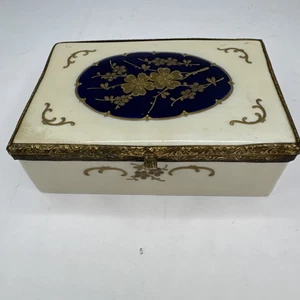 CZECHOSLOVAKIA Porcelain Hand Painted Trinket Box  Antique 1918-1920 FBS - Picture 1 of 10