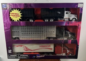 NIB New-Ray Toys Motor Transporter Three KENWORTH Semis 1:43 Scale Die Cast - Picture 1 of 8