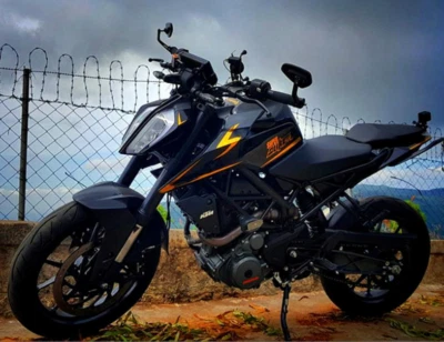 黑色摩托车杆侧镜 7/8 英寸适用于雅马哈杜卡迪 Monster 796 英国 — 第 1/4 张图片