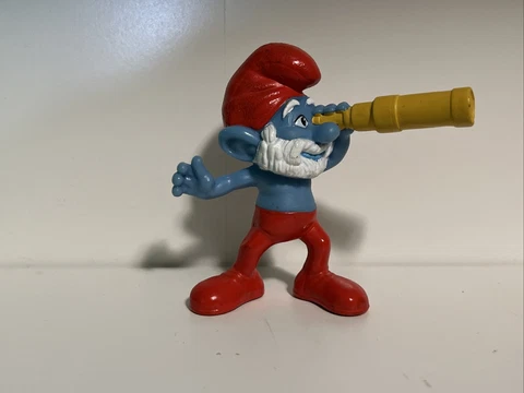 Smurfs Papa Smurf McDonald's 2011 Peyo PVC Action Figure 3" Cover