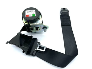 2010 - 2015 MINI COOPER R57 GENUINE REAR LEFT OR RIGHT SIDE SEAT BELT 615056900 - Picture 1 of 8