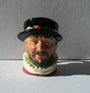 Jarra de personajes Beefeater D6251 Royal Doulton - Imagen 1 de 1