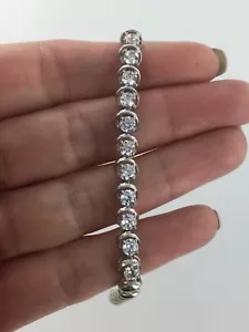 Schönes Halbmond-Stil Rund Klar CZ Tennisarmband Silber Rhodium 8 Zoll - Bild 1 von 4