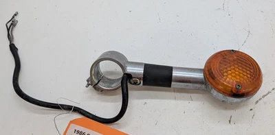 Suzuki Used OEM Front Turn Signal Assembly 35601-38A32 Intruder 700 GLF 1986-90 - Image 1 of 4