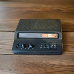 Radio Shack Pro-2015 Desktop Scanner w/Air Band/Clean & Functional - Zdjęcie 1 z 6