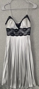 Vintage Y2K XOXO Babydoll Kleid Empire Taille glänzend silber schwarz Spitze S Fee - Bild 1 von 10