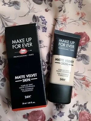 Make Up For Ever Mat Velvet + Matifying Foundation 30ml - Image 1 of 4