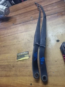 HOLDEN CAPTIVA WIPER ARM FRONT (PAIR), CG, 01/11-06/18 (CHECK PHOTOS) - Picture 1 of 14