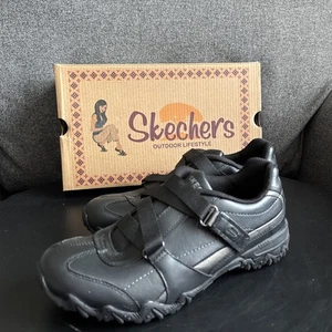 SKECHERS WORK Women's Slip Resistant Work Shoes Black Leather Size 7 NEW - Picture 1 of 9