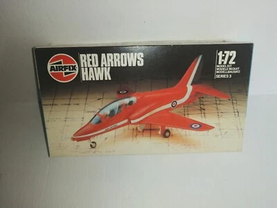 AIRFIX 1/72 RED ARROWS BRITISH AEROSPACE  HAWK REF.03026 - Immagine 1 di 3