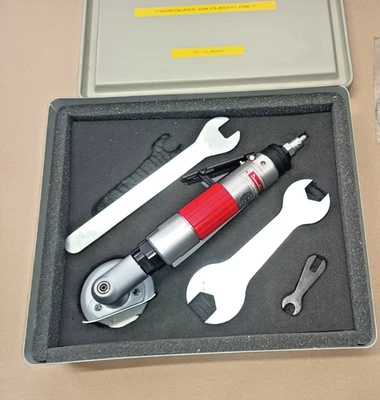 Juego de sierra de plástico de fibra de vidrio Desoutter D144-T 3300 rpm en estuche de transporte - Imagen 1 de 4