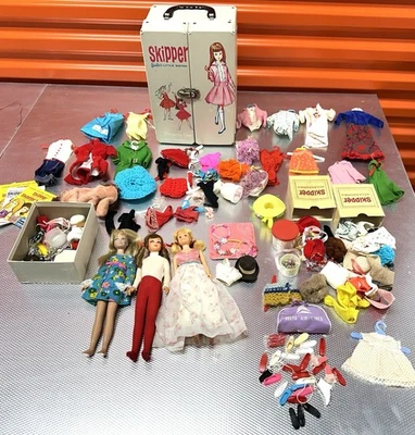 ✨HUGE LOT! Vintage 1960s Barbie Skipper W/ Dolls Clothing Accessory & Case LOOK! - Image 1 of 4