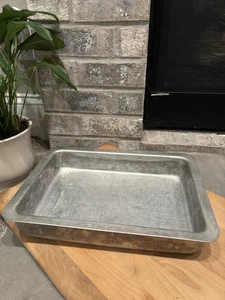 Wearever AirBake Insulated Cake Pan Double Wall 13 X 9 X 2-1/4 Cake Brownies USA - Picture 1 of 11