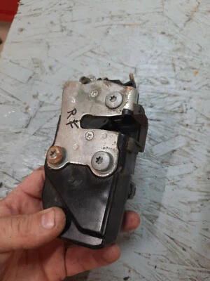 Atuador de trava de porta Dodge Charger 2006-2010 passageiro dianteiro direito fabricante de equipamento original - Imagem 1 de 2