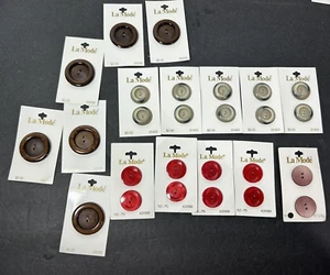 New on Card La Mode Mixed Button Lot Red/Brown - Picture 1 of 9