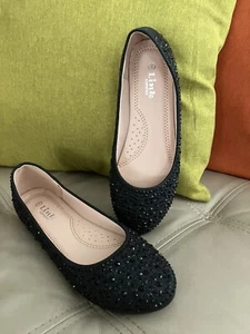 Pre-Teen LINK Black Flat Rhinestone Decor Shoe Size 4 us, 7 au, 2 uk New No Box - Picture 1 of 4