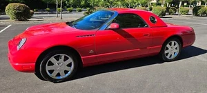 Juego 2x Ford Thunderbird Guardabarros V8 Metal Emblema 2002 - Imagen 1 de 6