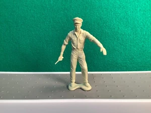 vintage marx 3" freight station worker figure - Picture 1 of 2