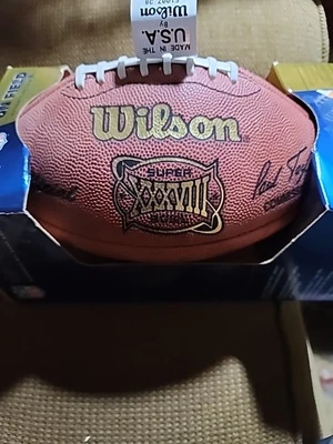 NFL Super Bowl XXXVIII 38 Juego de Campo Fútbol Patriotas Tom Brady Segunda Victoria Jugador Más Valioso Foto 1 de 4