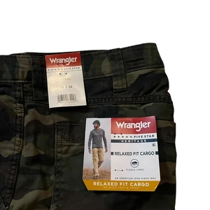 Wrangler Men's Relaxed Fit Straight Fleece Lined Green Camo Cargo Pants 38X34 - Picture 1 of 4