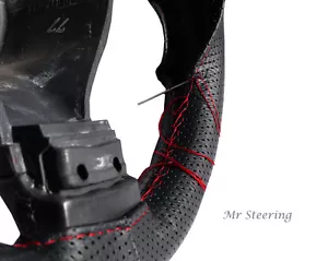 FÜR BMW 5ER F10 SCHWARZ PERFORIERTES LEDER LENKRADABDECKUNG ROT NÄHEN - Bild 1 von 5