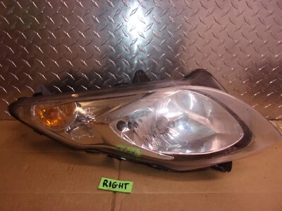 A 464 SUZUKI BURGMAN AN 400 2012 464 OEM FARO DERECHO RAYADO EN LA LENTE Foto 1 de 4