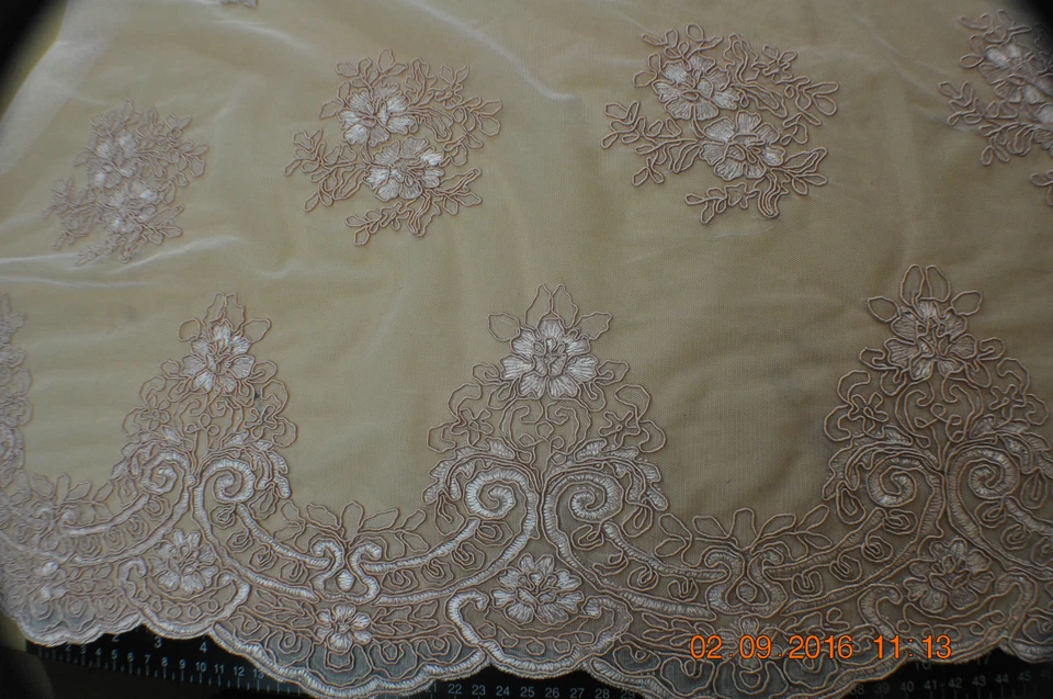 Corded lace, peach, 110 cm, sold by the meter - Image 1 of 2