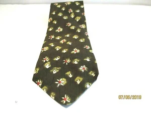 Structure 100% Silk Tie Green White Flowers 56" x 4" #34 - Picture 1 of 3